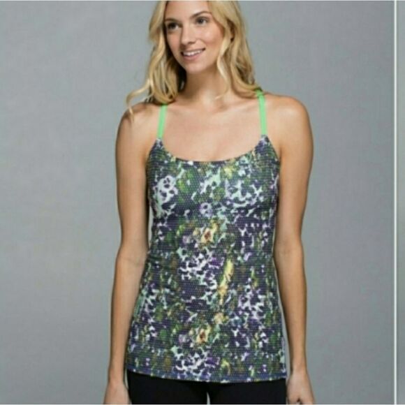 Lululemon | Dancing Warrior Tank- 4 - Picture 1 of 9